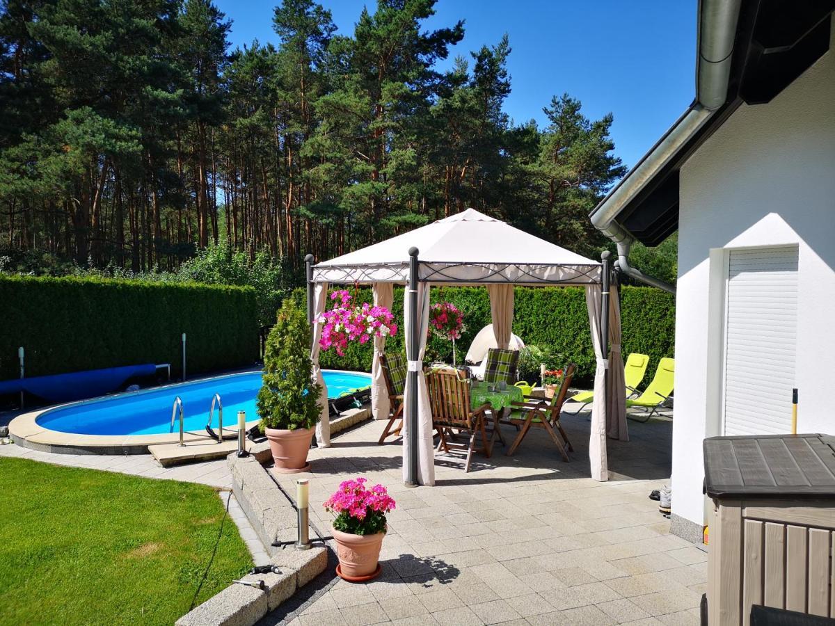 Gaestezimmer Im Bewohnten Efh Mit Pool Und Garten Ziltendorf Exterior foto